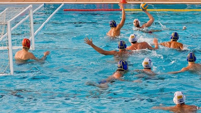 Waterpolo, boven water