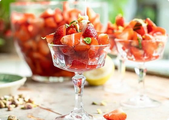 Siciliaanse aardbeiensalade